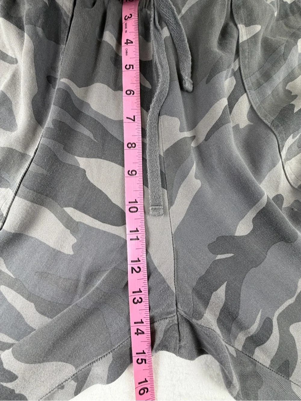 Splendid Gray‎ Camouflage Joggers